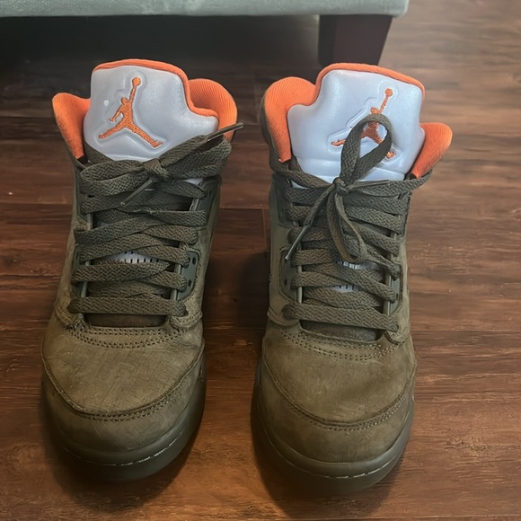 Air Jordan 5 Retro Olive Preowned size 3.5Y - Picture 5 of 12